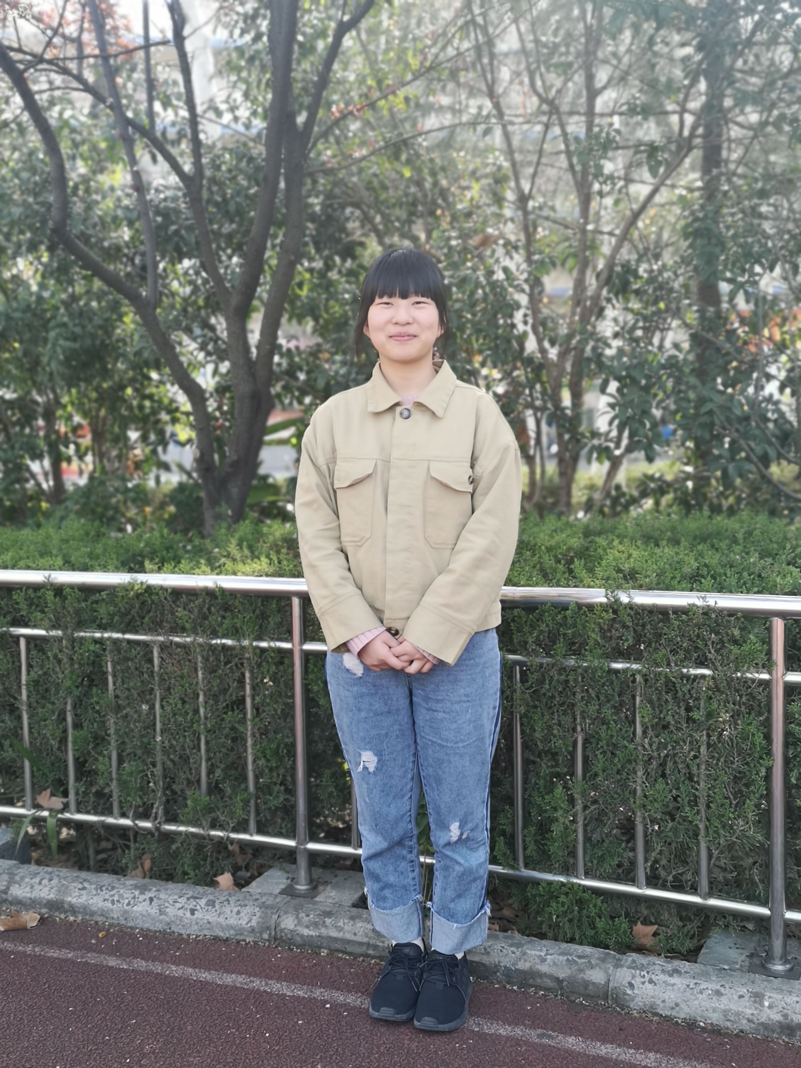 20190325国旗下讲话:陈晓静:珍爱生命,善待自我